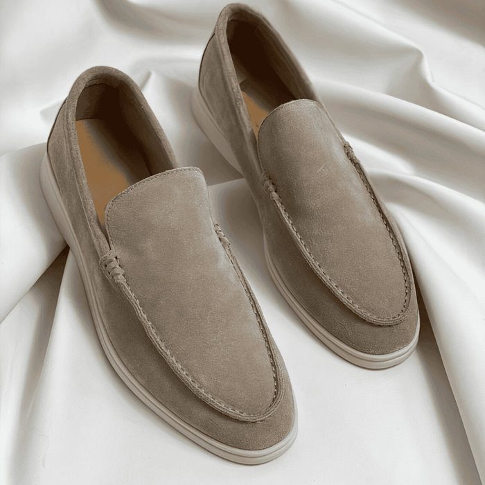 Herr Slip-On Loafers med Kilsydd Tå och Vit Sula