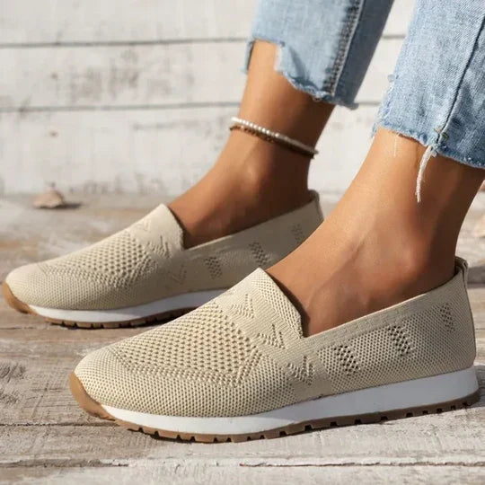 Dam Stickade Slip-On Sneakers med Mesh-Överdel